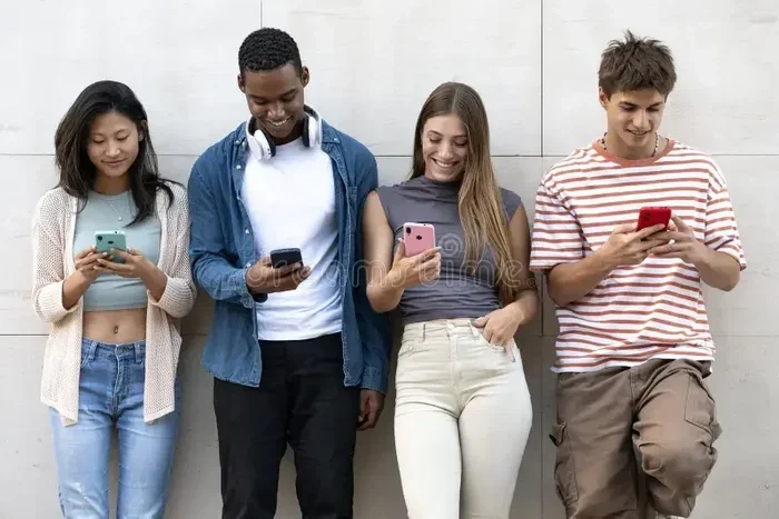 What Does HMU Mean And How To Use It In Conversations